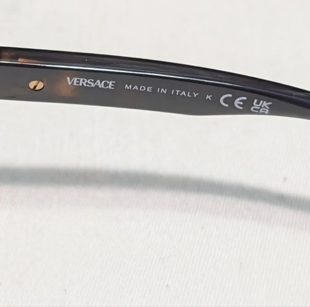 Versace nib chic
